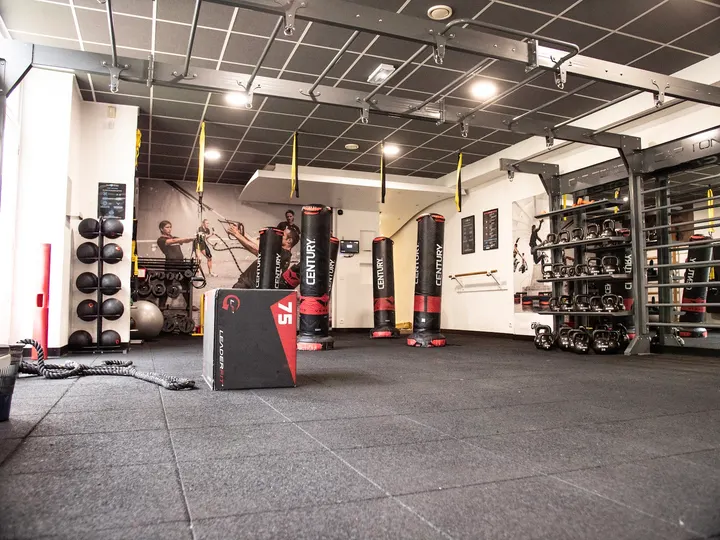 Cap Tonic Versailles — salle de fitness-studio à Notre-Dame, Versailles — 2
