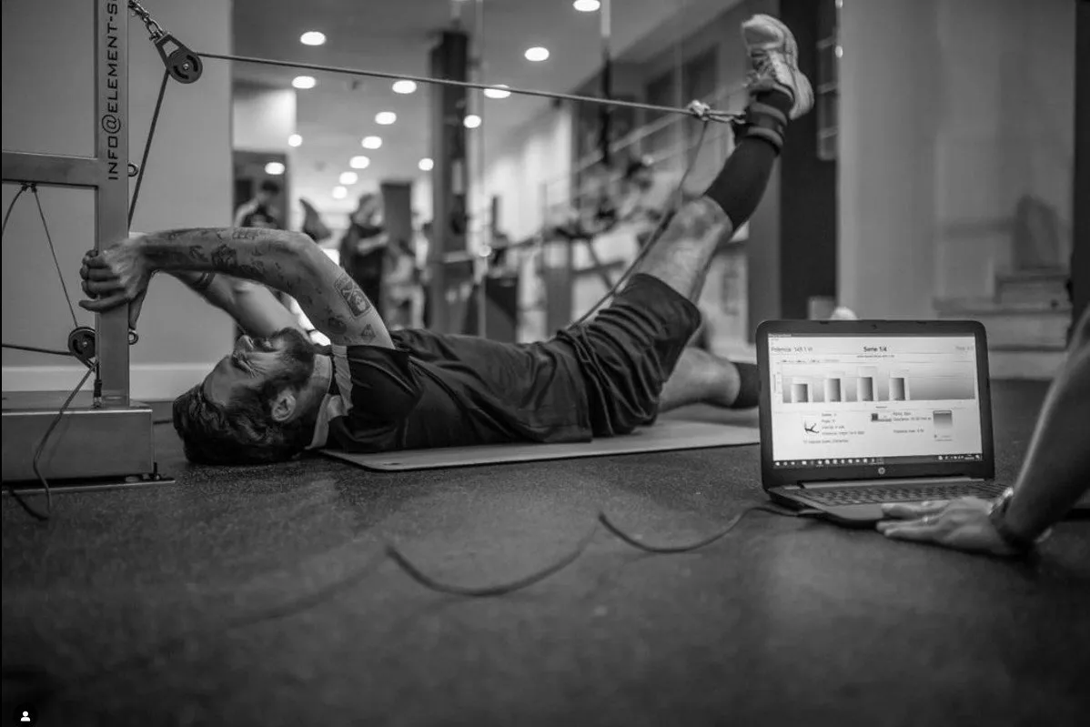 QDiez — fuerza-studio en Huerta del Pilar, Sevilla — 2