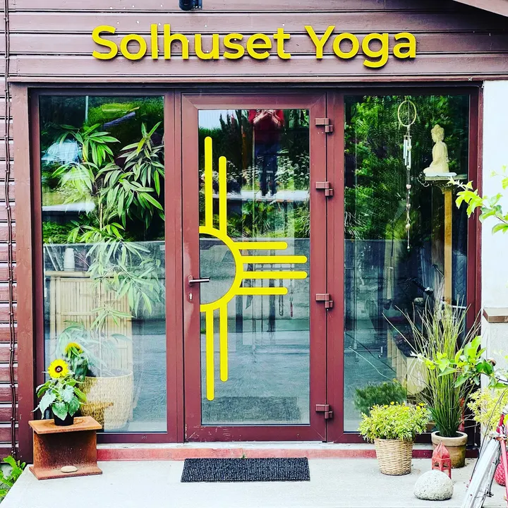 MELING YOGA FOR SMÅFOLK — yoga-studio i Vormedal — 3