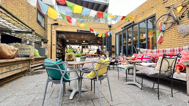 The Lodge Space: Yoga & Fitness Studio, Café and Treatment Centre — yoga-studio in London — 5