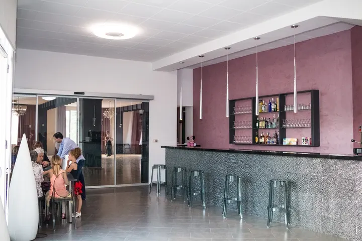 Royal Dance Center — baile-studio en Barri Antic, Manresa — 2