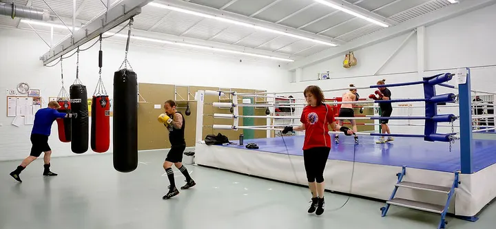 Lohjan Boxing Club ry — martial arts-studio i Hiidensalmi, Lohja