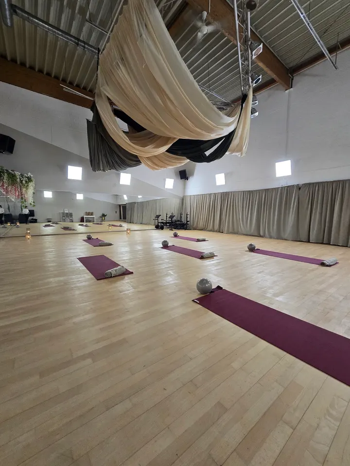Ariya Frauenstudio - Pilates Yoga Tanz — Tanz in Geistenbeck, Mönchengladbach