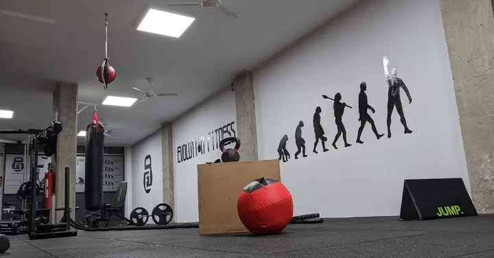 Entrenador Personal Evolution fitness — pt studio-studio i Sants-Montjuïc, Barcelona