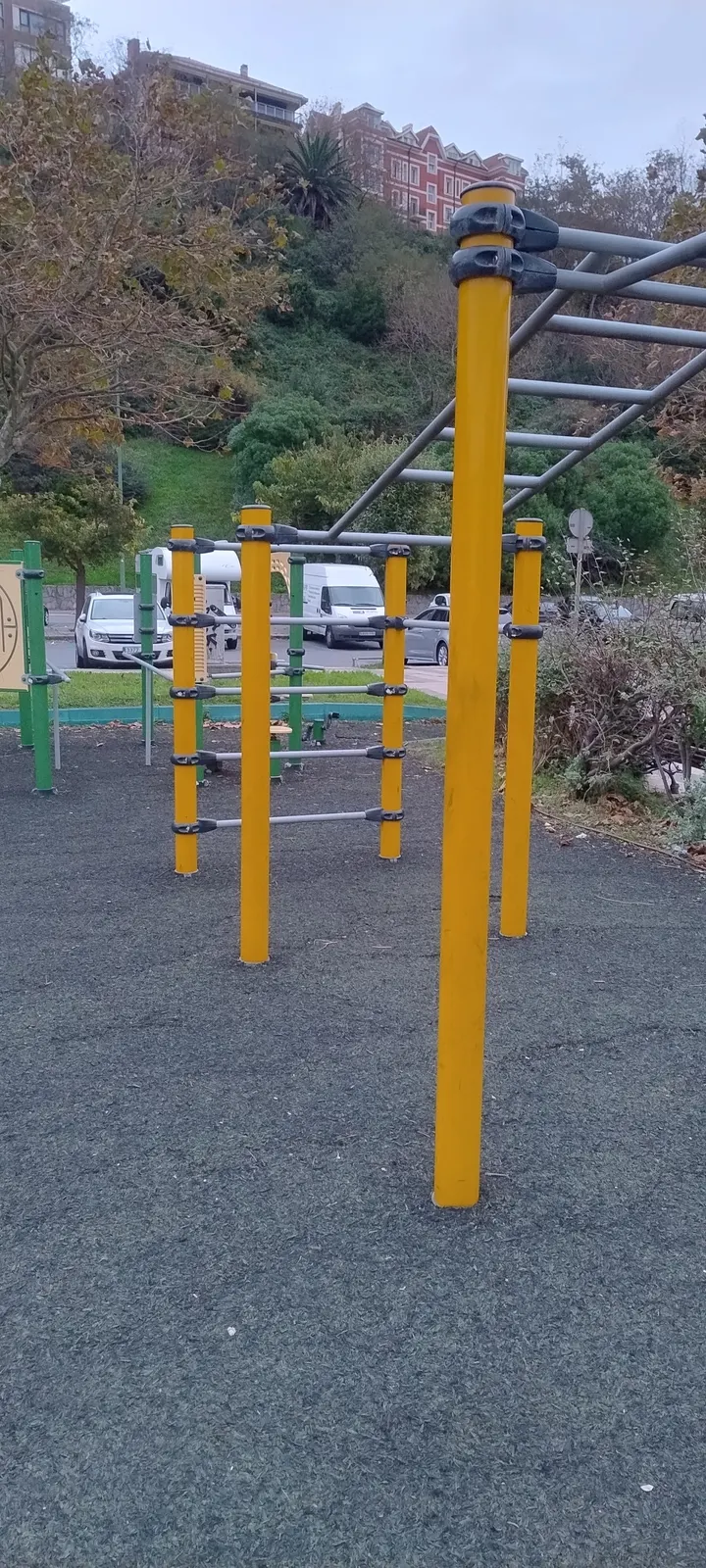 Parque de calistenia ereaga — calisthenics-studio en Algorta, Bilbao — 3