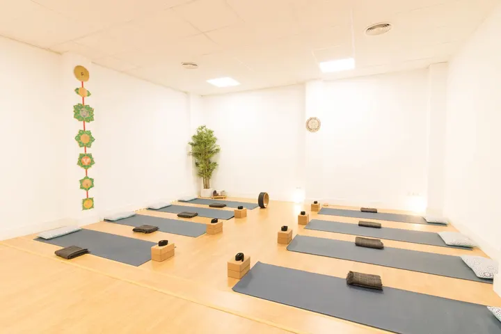 AM YOGA — yoga-studio en Mestalla, Valencia — 2
