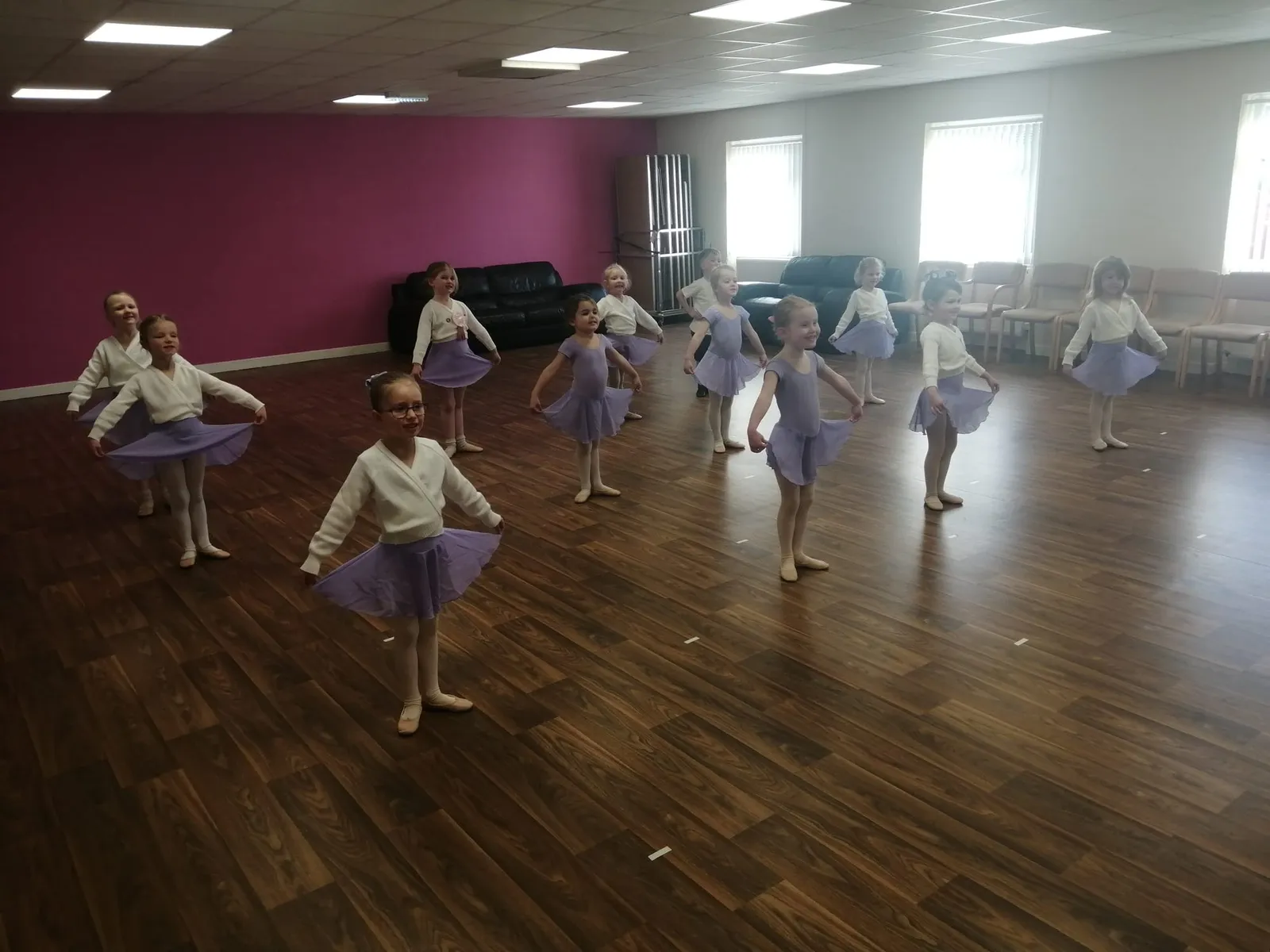 En Pointe Academy of Dance — dans-studio i Preston — bild 3