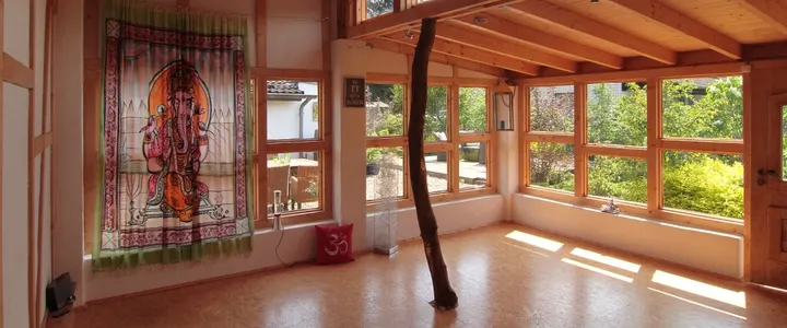 Sandra Gebhardt – Yoga Am Kunstfeld — yoga-studio in Köln — 4