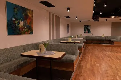 Tanzschule Hölters - Inhaber Christian Porsche — tanz-studio in Gladbach, Mönchengladbach — 2