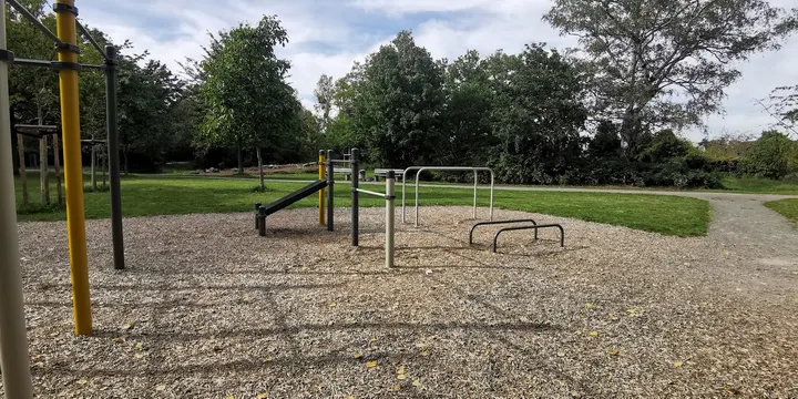 Calisthenics Park - Vahrenwald — calisthenics-studio in Vahrenwald, Hannover — 2
