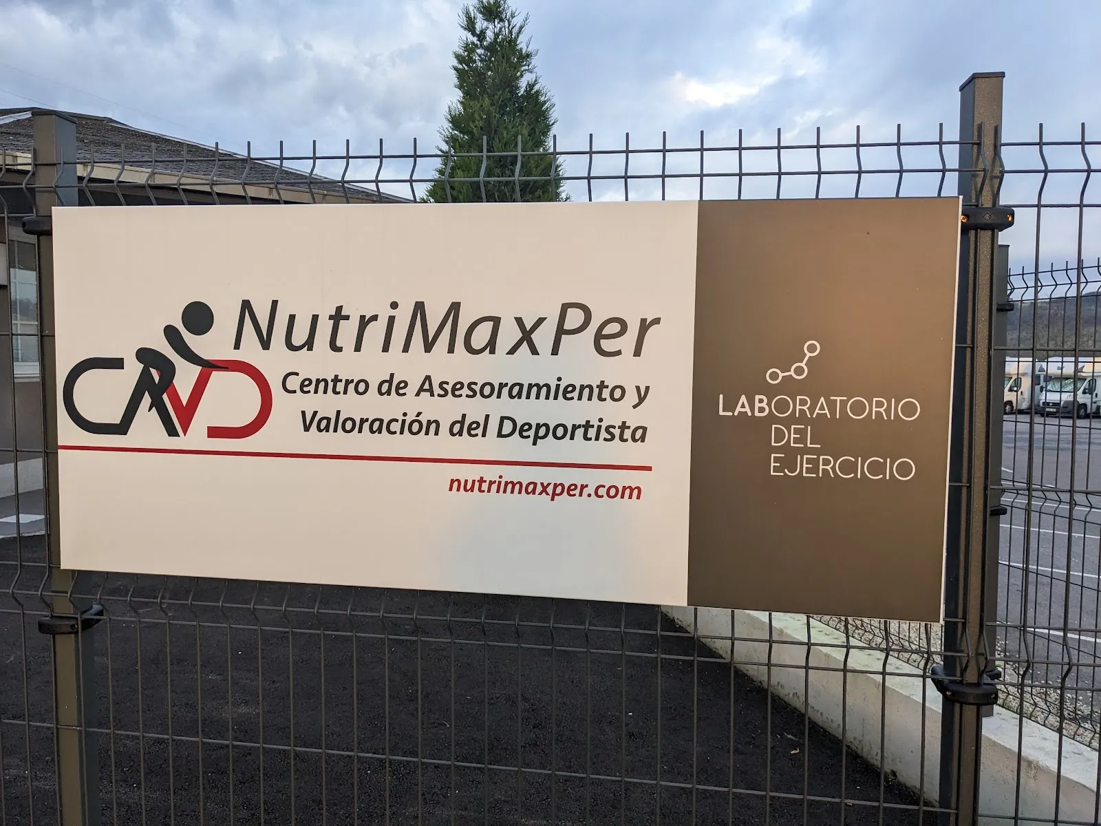 Cavd Nutrimaxper — entrenamiento personal-studio en Los Campos — 2