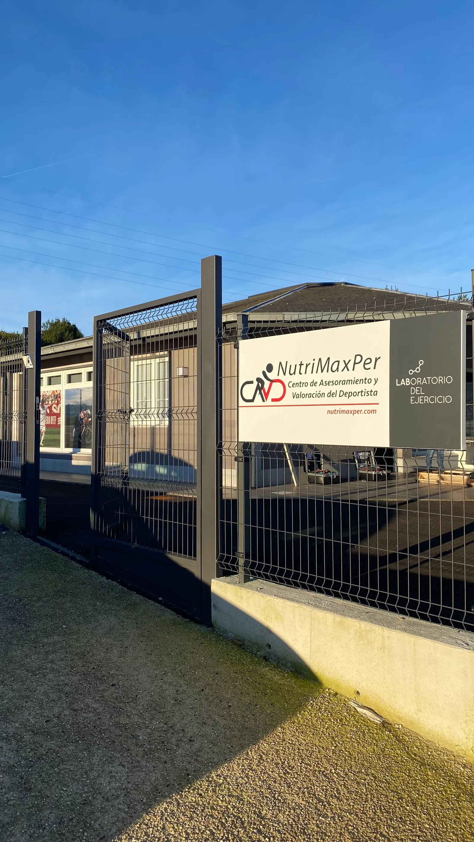 Cavd Nutrimaxper — entrenamiento personal-studio en Los Campos — 4