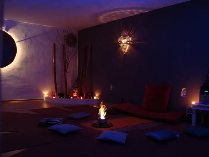 NeoAnanda Yoga y Meditación Castelldefels — yoga-studio en Castelldefels — 3