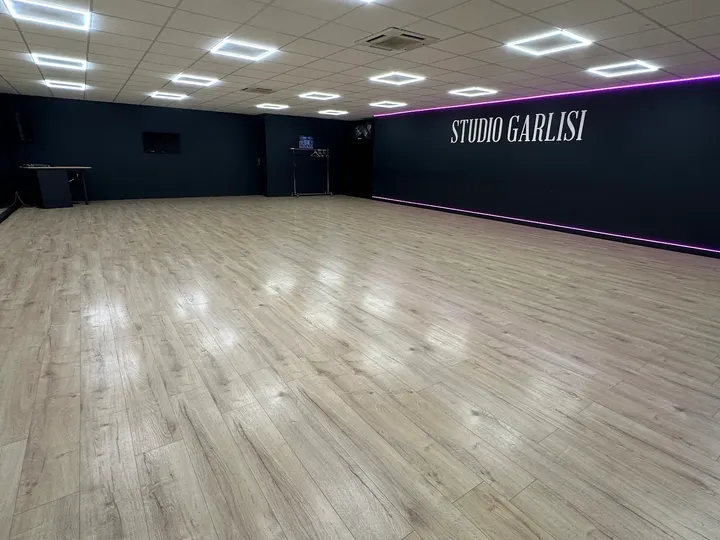 Studio Garlisi Ecole de urbaine — danse-studio à Saint-Martin-d'Hères — 2