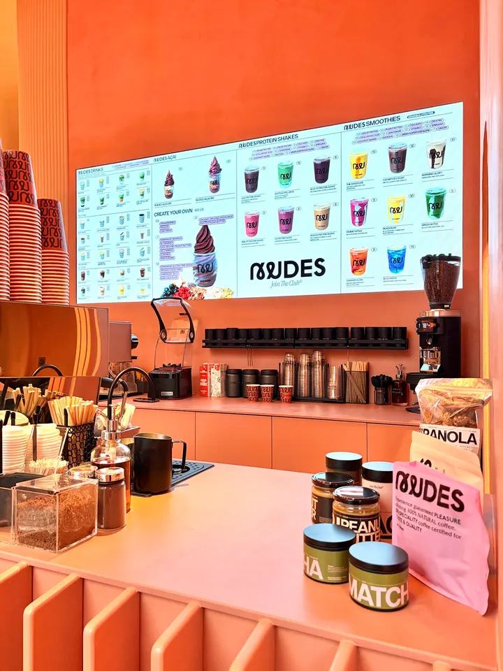 Repeat Wellness Club — lagree-studio en l'Eixample, Barcelona — 3