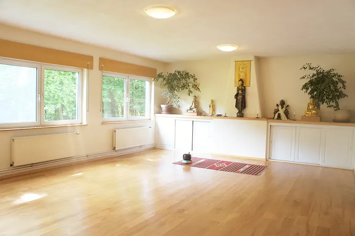 Buddhismus im Westen Haus Siddharta — Meditation in Bad Godesberg, Bonn