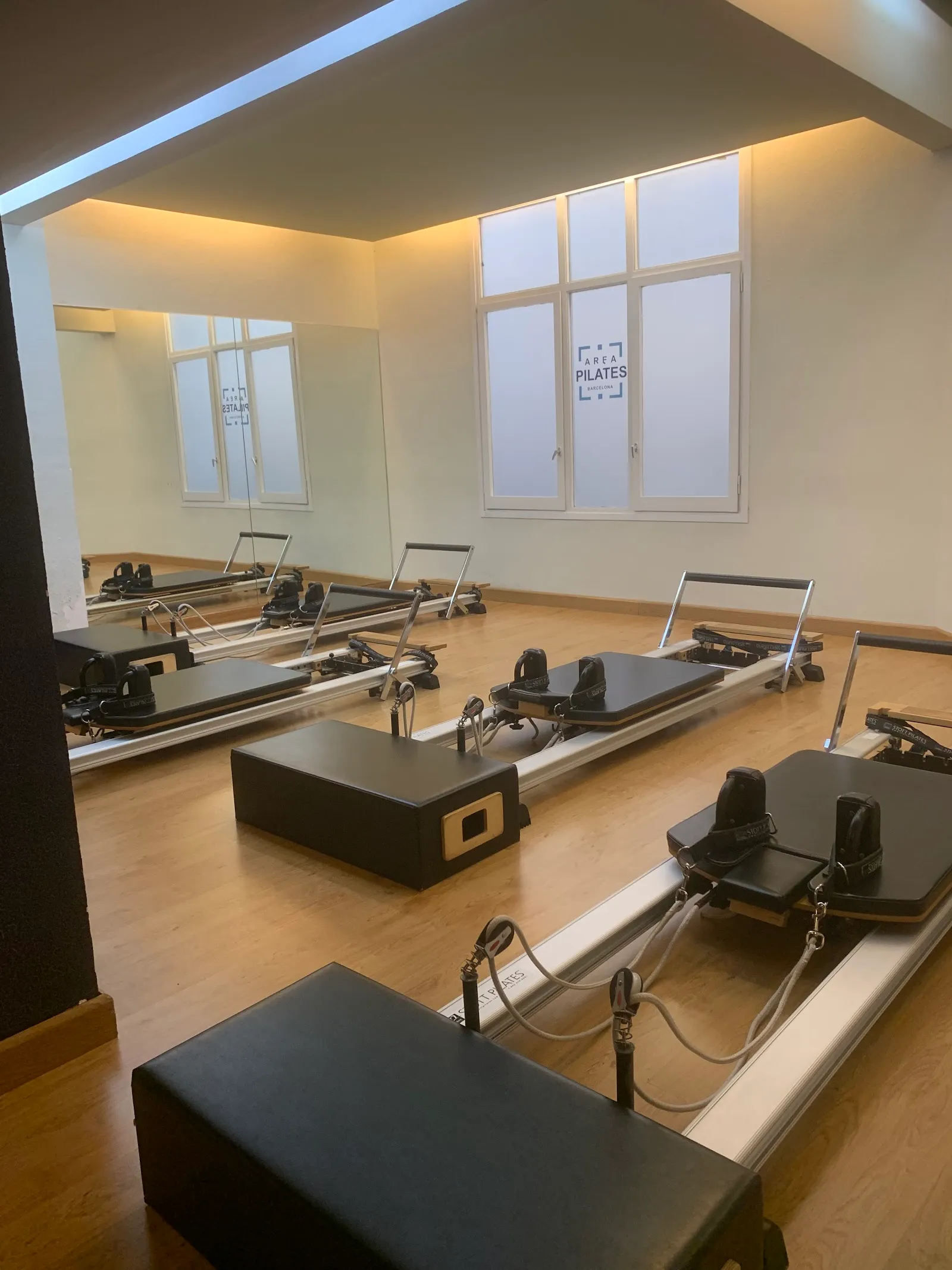 Àrea Pilates Barcelona — pilates-studio en Sarrià - Sant Gervasi, Barcelona — 2
