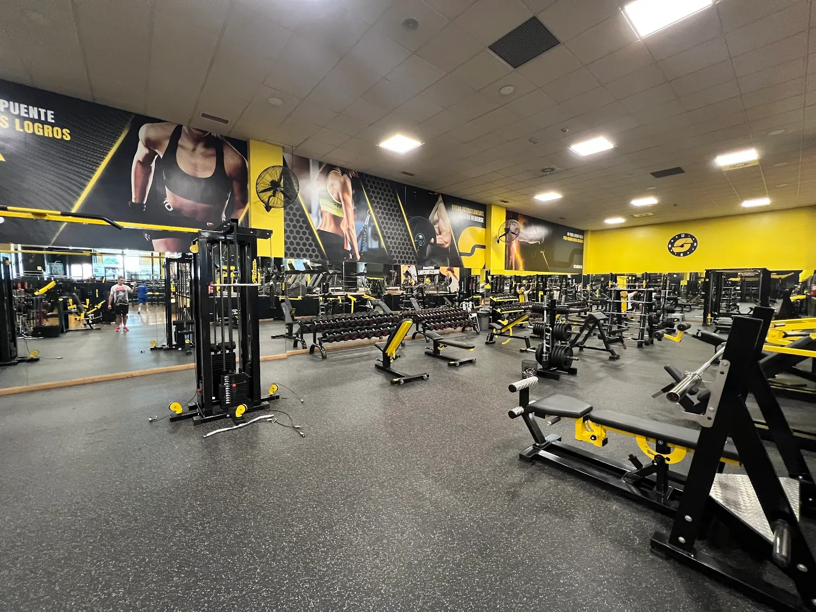 Centro Deportivo Sthenos — estudio de fitness-studio en Dos Hermanas — 3