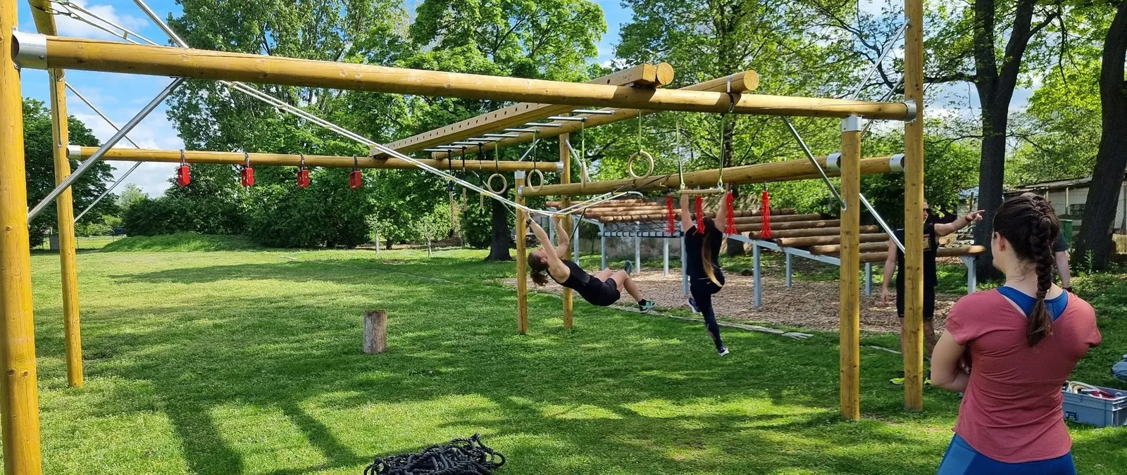 OCR Frankfurt -Trainingsgelände in Sportanlage Rebstock — funktionell träning-studio i Frankfurt am Main — 3