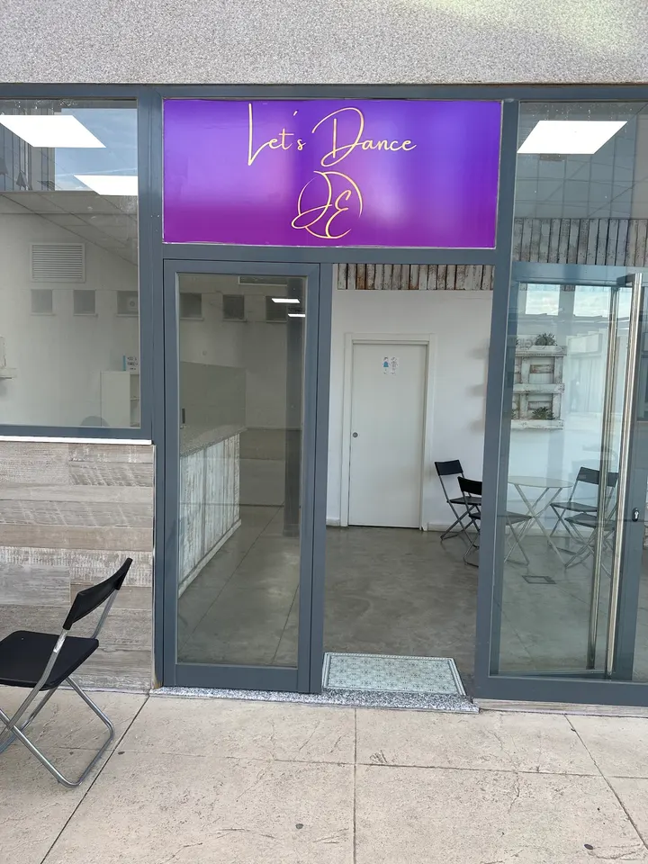 Let´s dance — baile-studio en Distrito Norte, Sevilla — 3
