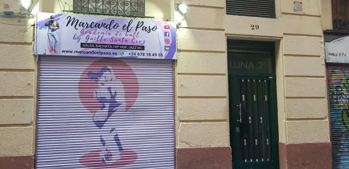 Escuela De Salsa Y Bachata Marcando El Paso — baile-studio en Barcelona — 5