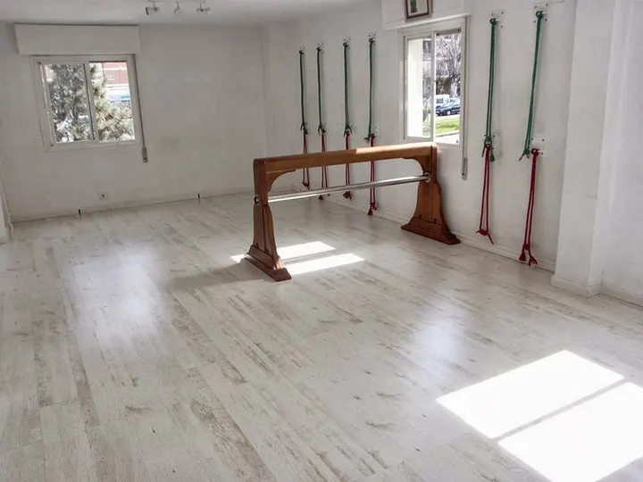 Centro De Yoga Iyengar La Vaguada — yoga-studio en Fuencarral, Madrid — 3