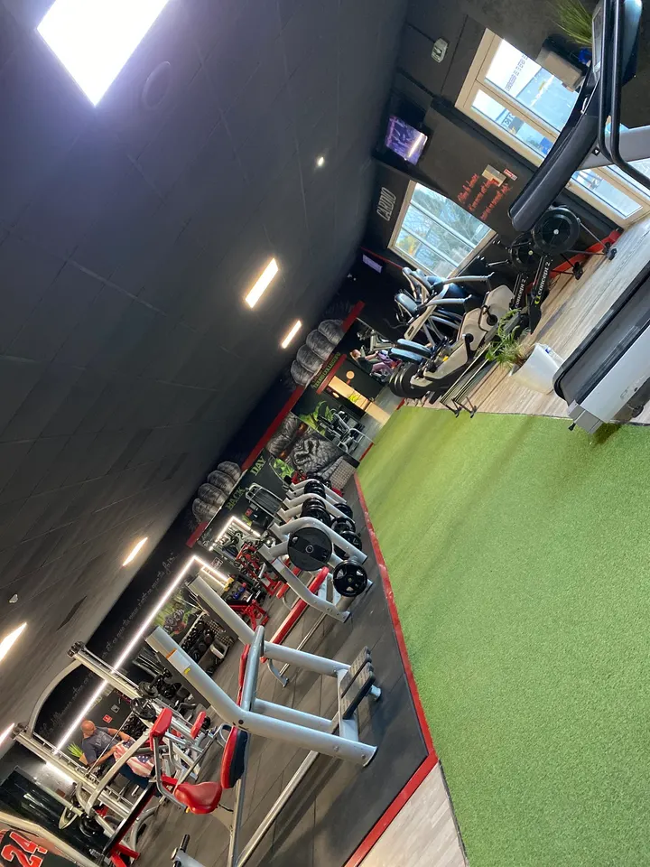 4D GYM CLUB — Salle de fitness au Thor