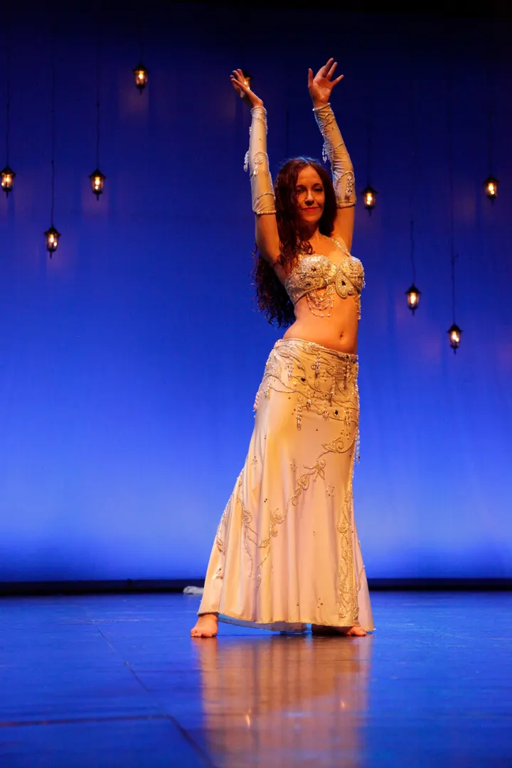 Escuela De Danza Oriental Samadhana — Baile en Gros, San Sebastián
