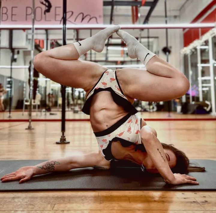 Corso Pole Dance a Rimini — pole dance-studio a Rimini — 3