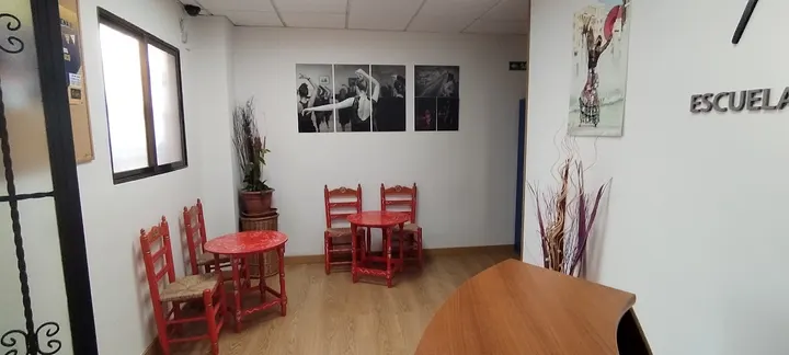 Escuela De Baile Flamenco Caty Palma — baile-studio en Cáceres — 3