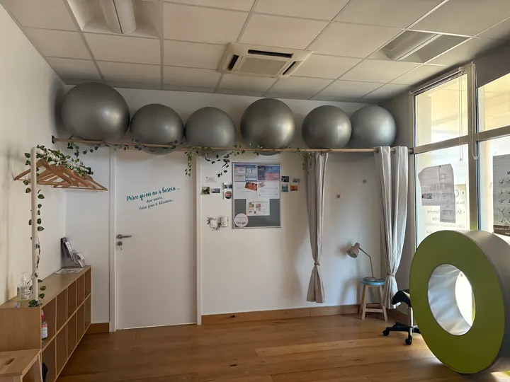 Pilates & fitness Port Marianne, Massages fascias et trigger points, cours de renforcement musculaire, — pilates-studio à Port Marianne, Montpellier — 2