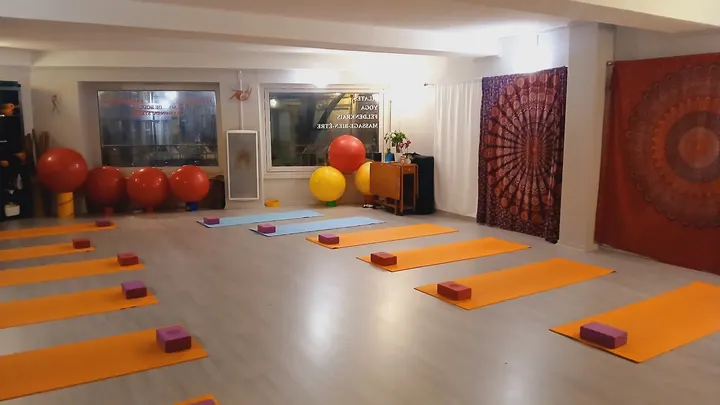 Yogasatya Avec Eugénie — Yoga à Terreaux, Lyon