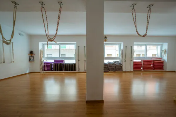 Centro De Yoga Iyengar Iván Castell — Yoga en La Soledat Nord, Palma