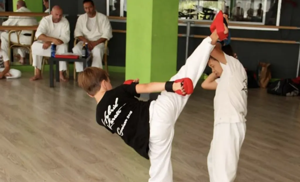 Level-Up Combat — kampsport-studio i Salto del Agua, Marbella — bild 3