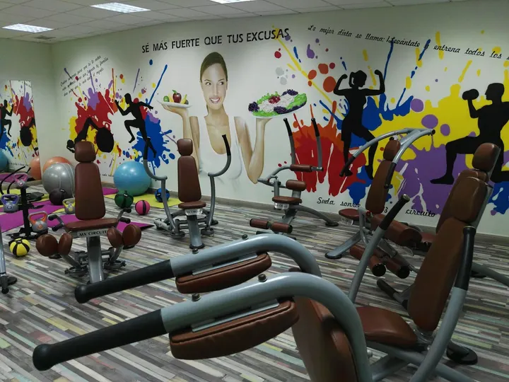 Gimnasio Invictus Sport — Estudio de fitness en Jerez de la Frontera