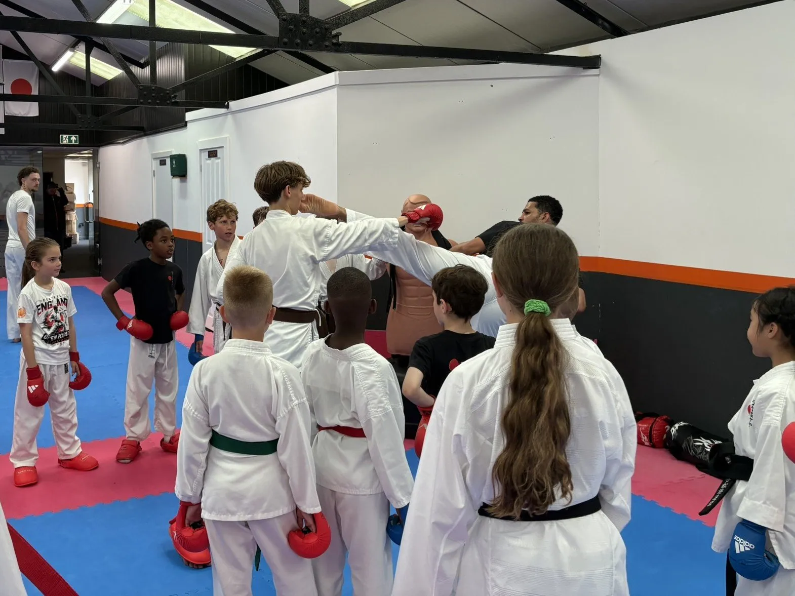 Mk Shotokan Karate Academy — martial arts-studio in Leighton Buzzard — 5