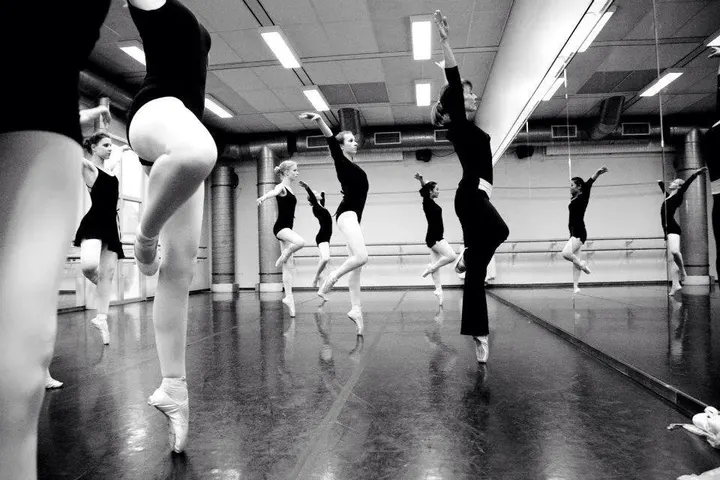 Friesche ballet school — barre-studio in Leeuwarden — 5
