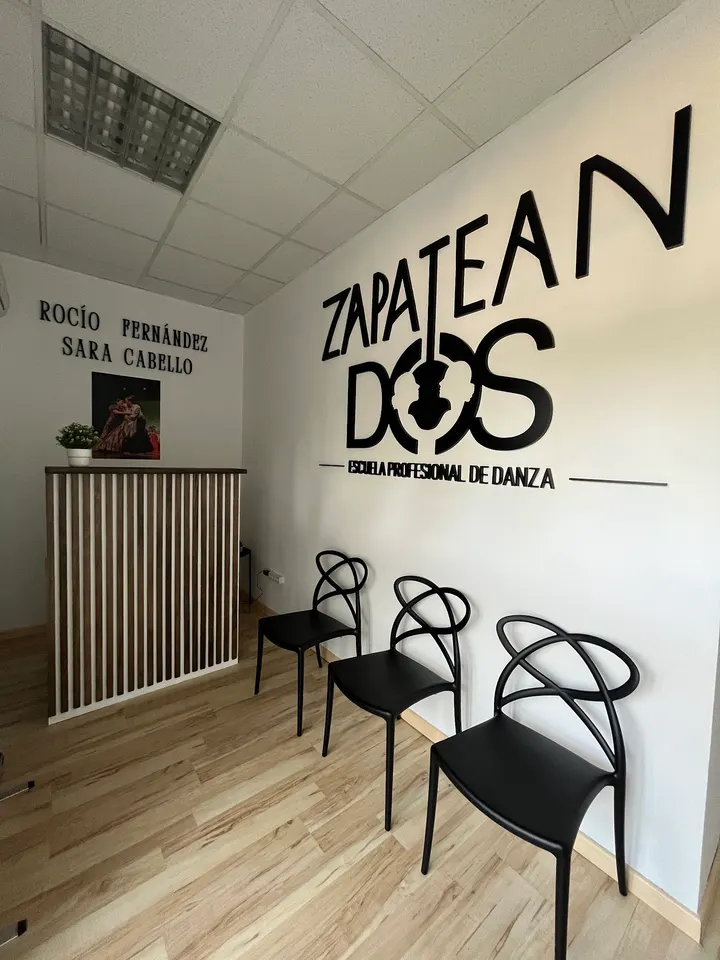 Escuela Profesional De Danza Zapateandos — baile-studio en Sevilla — 3
