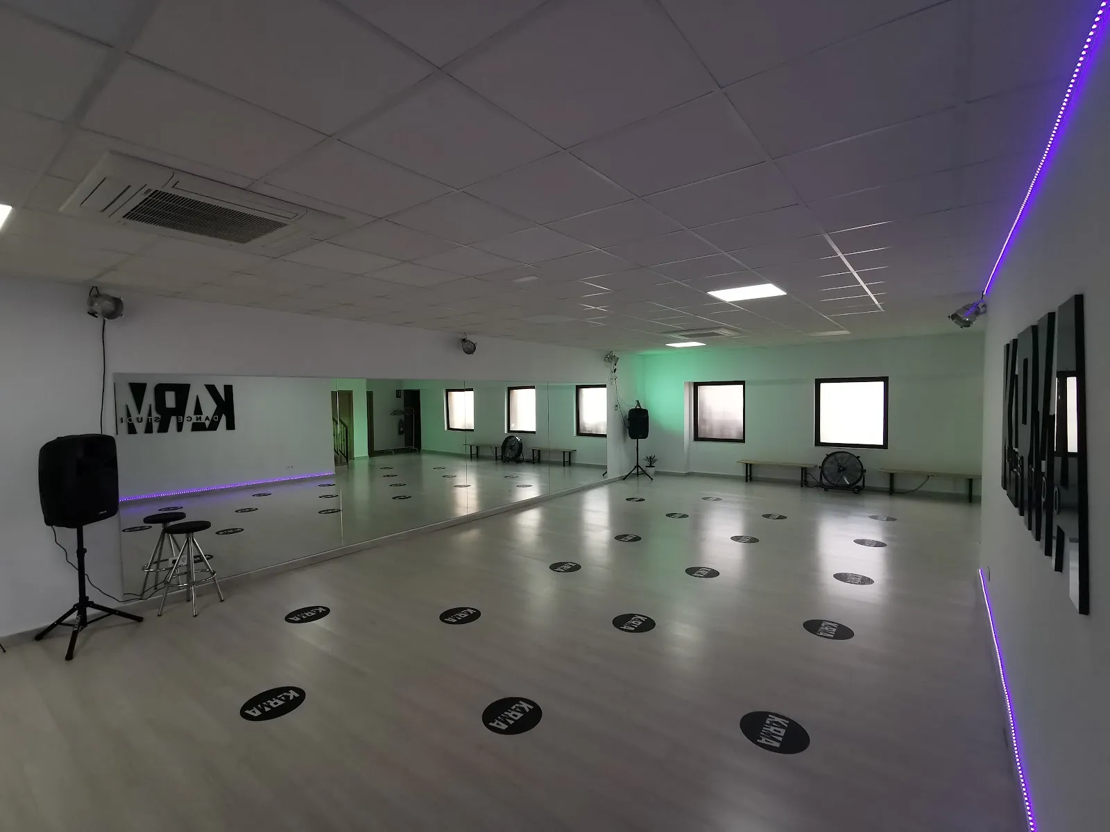 1017 DANZAS URBANAS SL — baile-studio en Navalcarnero — 4