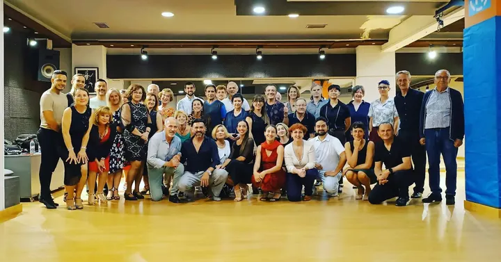 Escuelita de Tango — baile-studio en la Creu del Grau, Valencia — 2