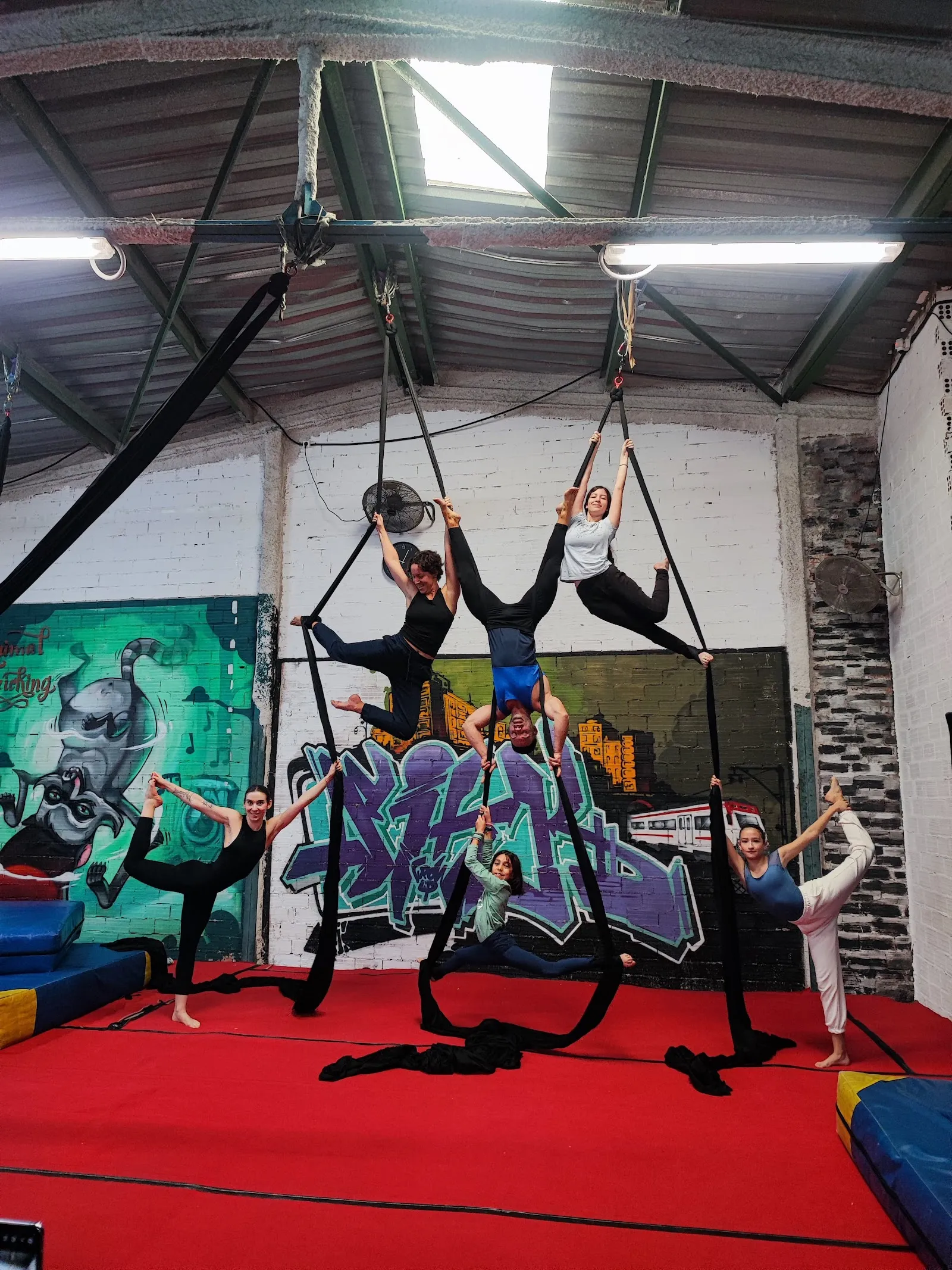 R-evolution school — escalada-studio en Russafa, Valencia — 2