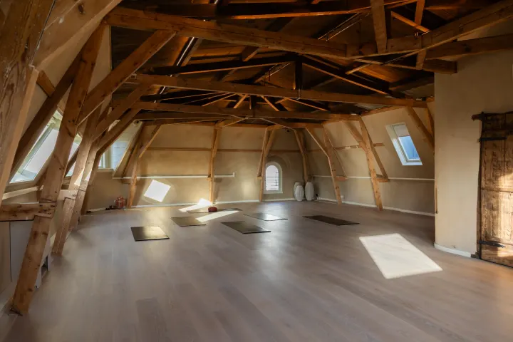 De Roos Yoga — Meditatie in Zuid, Amsterdam