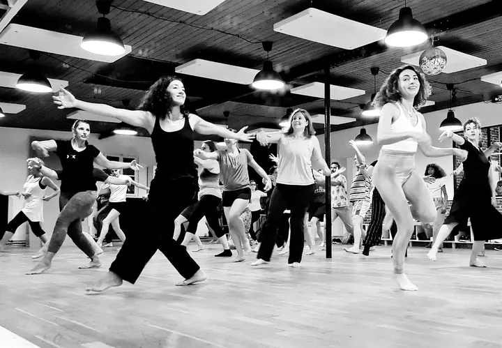 Étirements Dansés — danse-studio à Montagne Verte, Strasbourg — 3