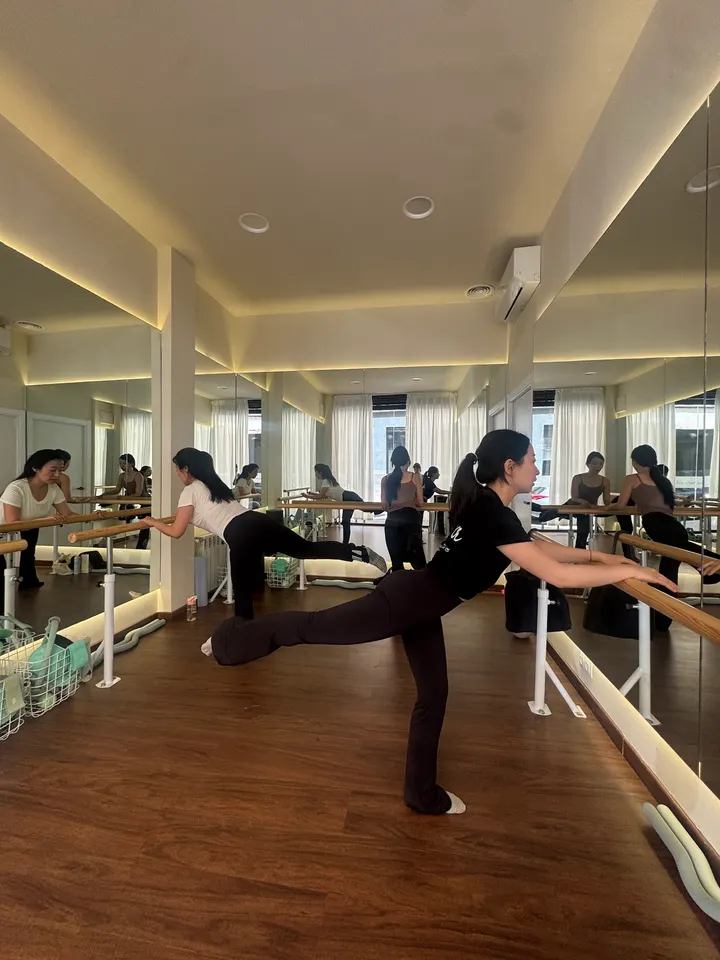 Aura Fitness Club — lagree-studio en Chamberí, Madrid — 2