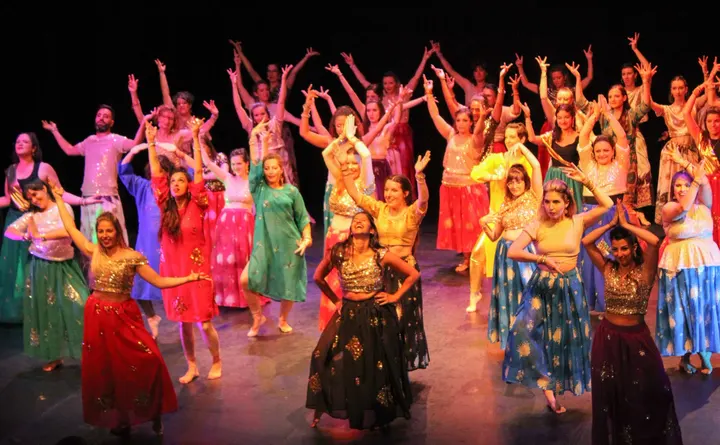 Afshi Bolly École de Bollywood — danse-studio à Terreaux, Lyon — 2
