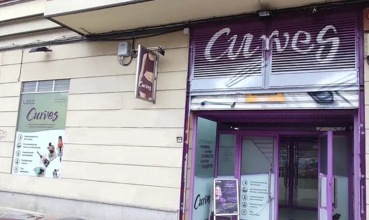 Curves Salesas — estudio de fitness-studio en Salamanca — 4