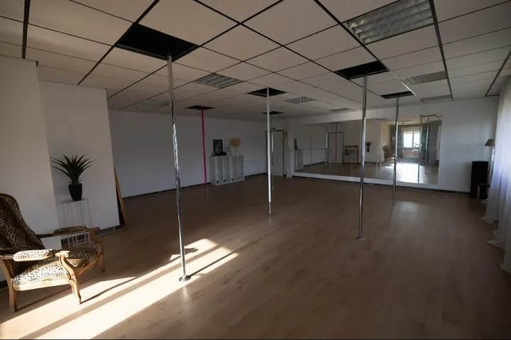 Eagle Pole Studio — pole fitness-studio à Champagné — 2