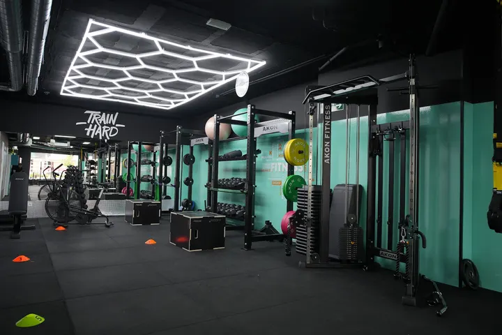 Winfit Cañaveral — entrenamiento personal-studio en Vicálvaro, Madrid — 2