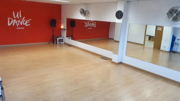 U!dance Girona — baile-studio en Girona — 3