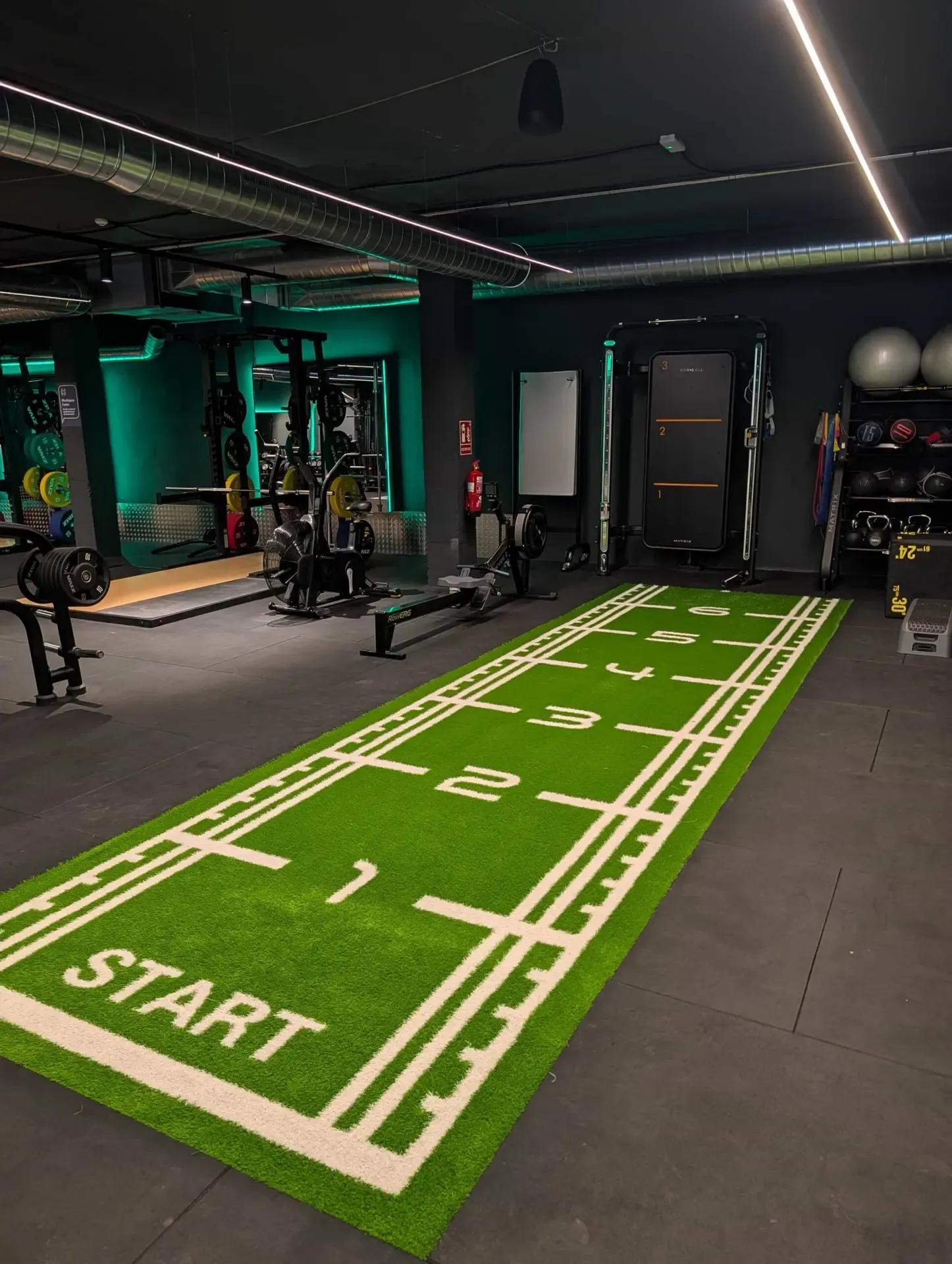 Energie Fitness Girona — träningsstudio-studio i Eixample, Girona — bild 2